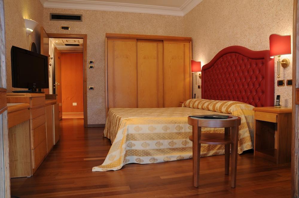 קיאנצ'נו טרמה Grand Hotel Ambasciatori Wellness & Spa מראה חיצוני תמונה