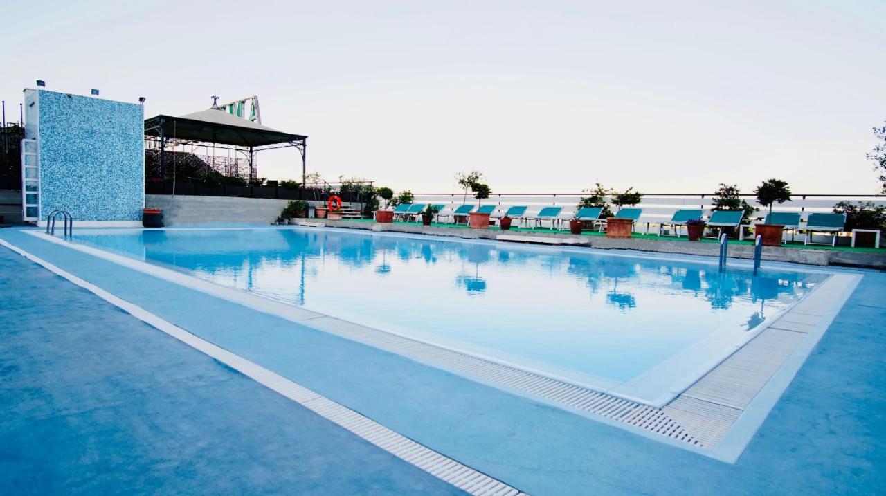 קיאנצ'נו טרמה Grand Hotel Ambasciatori Wellness & Spa מראה חיצוני תמונה
