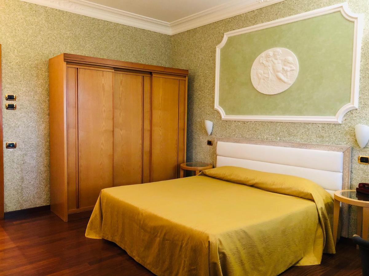 קיאנצ'נו טרמה Grand Hotel Ambasciatori Wellness & Spa מראה חיצוני תמונה